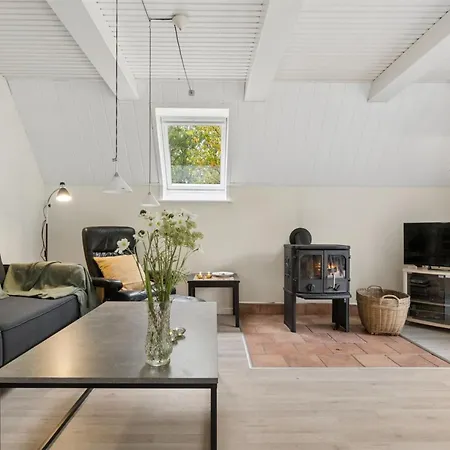 Maikel - 1km From The Sea By Interhome * Vester Somarken