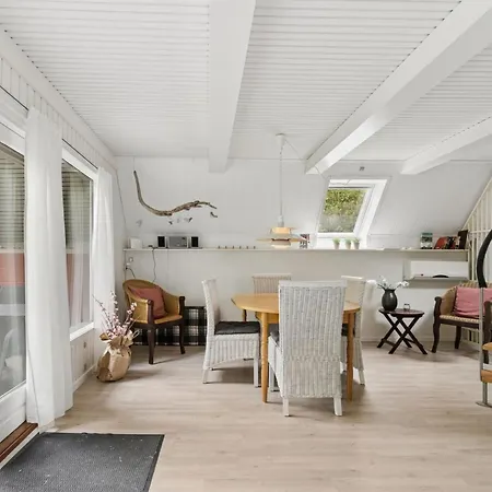Holiday home Maikel - 1km From The Sea By Interhome